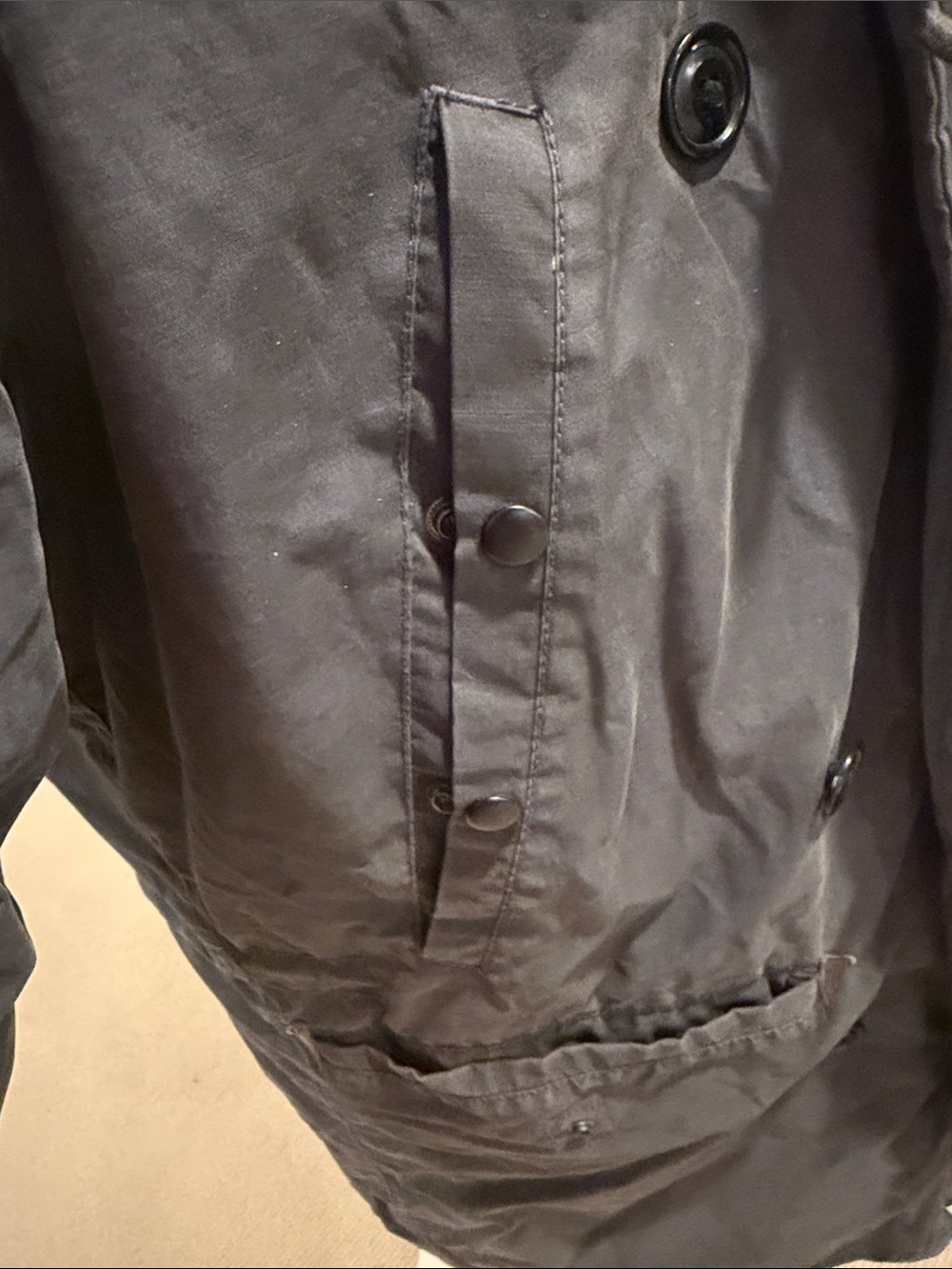 J. Crew Men's Military-Style Parka in Charcoal with Faux-Fur Trim - Picture 4 of 15